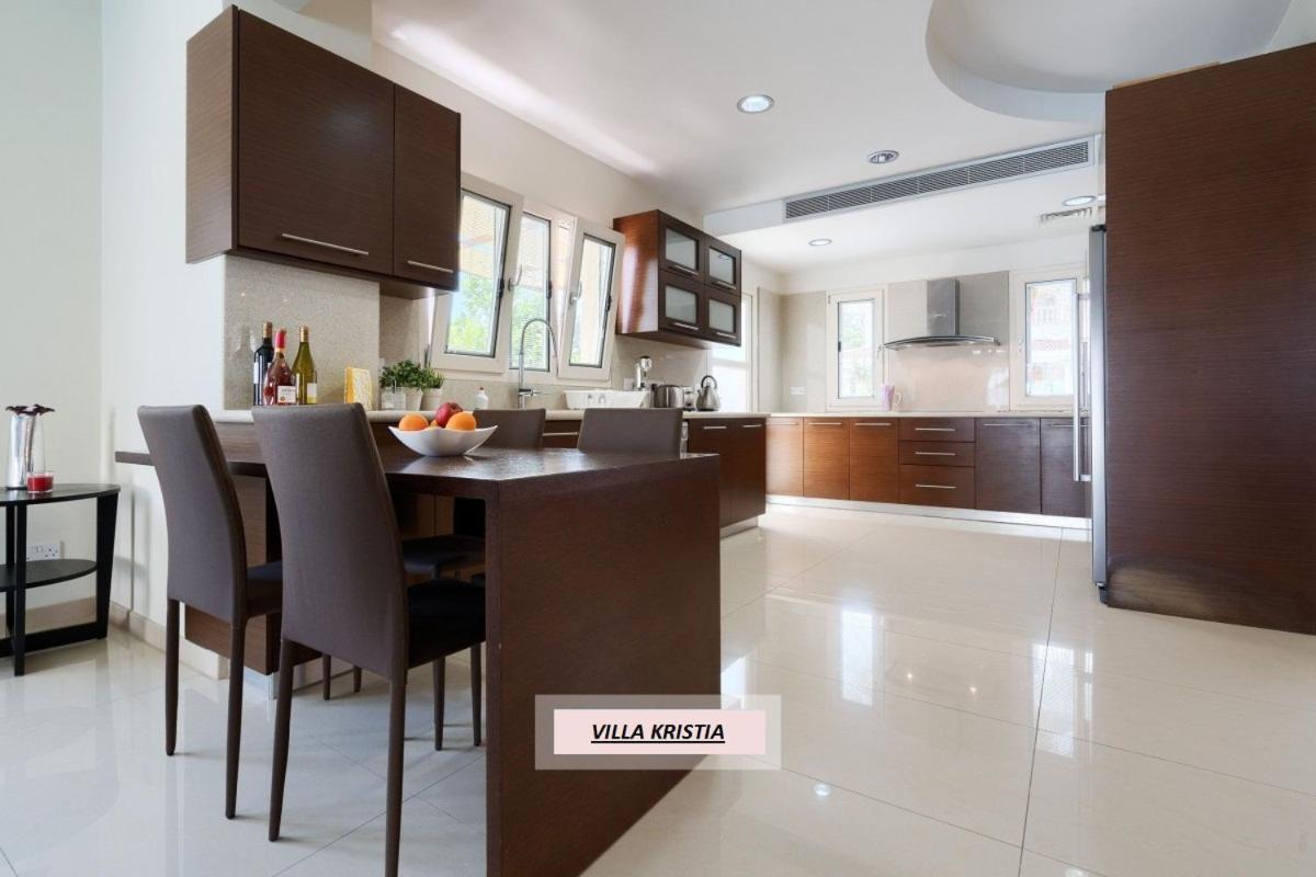 Villa Kristia Пафос Екстериор снимка